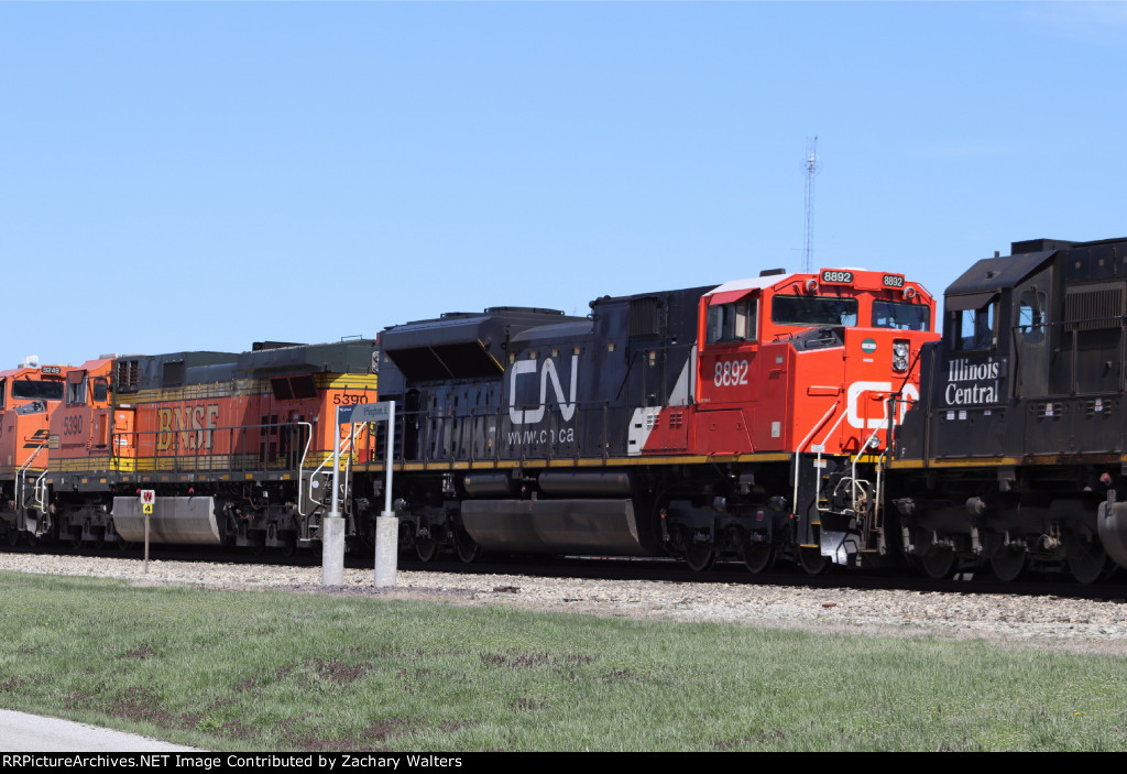 CN 8892